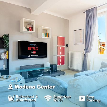 Luxury Apartment Next To The Francescana Modena Exterior photo